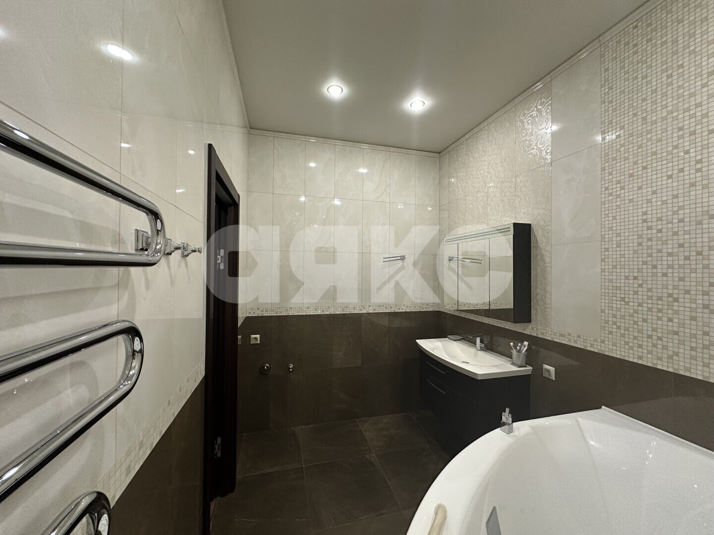 Фото №13: 3-комнатная квартира 119 м² - Тула, Советский территориальный округ, мкр. ЖК На Улице Белкина, ул. Тульского Рабочего Полка, 96/4