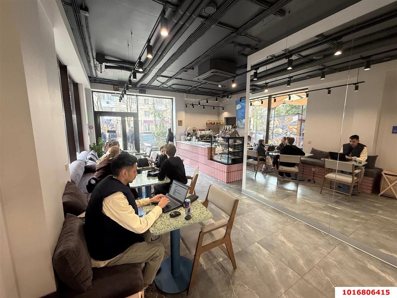 Фото №2: Отдельное здание 425 м² - Краснодар, Центральный внутригородской округ, мкр. Черёмушки, ул. Айвазовского, 104