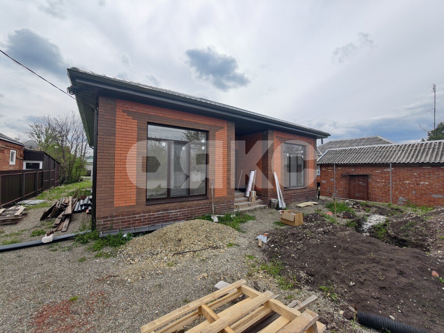 Фото №2: Дом 127 м² + 7.07 сот. - Кореновск, мкр. 2-й квартал, ул. Архипова, 2А