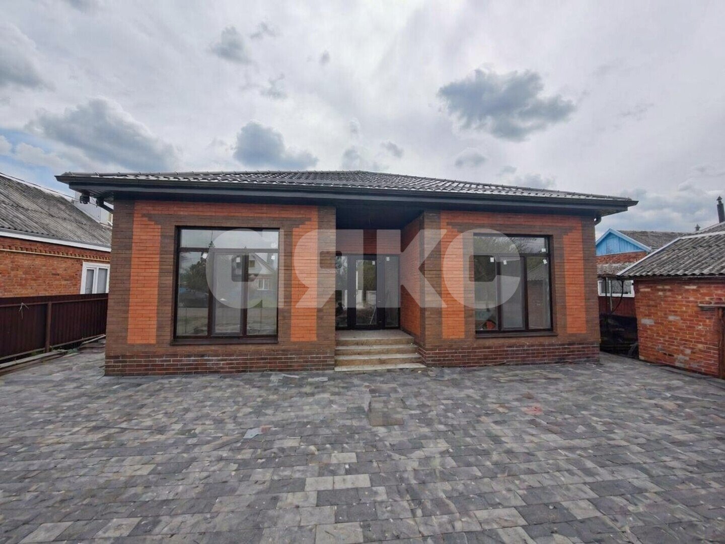 Фото №1: Дом 127 м² + 7.07 сот. - Кореновск, мкр. 2-й квартал, ул. Архипова, 2А