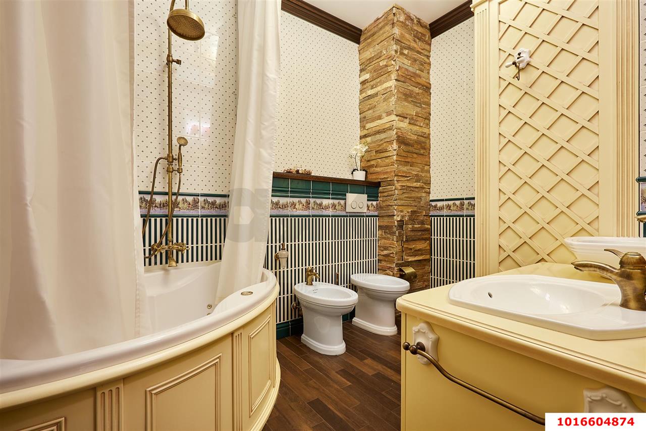 Фото №15: 4-комнатная квартира 210 м² - Краснодар, ул. Гимназическая, 30