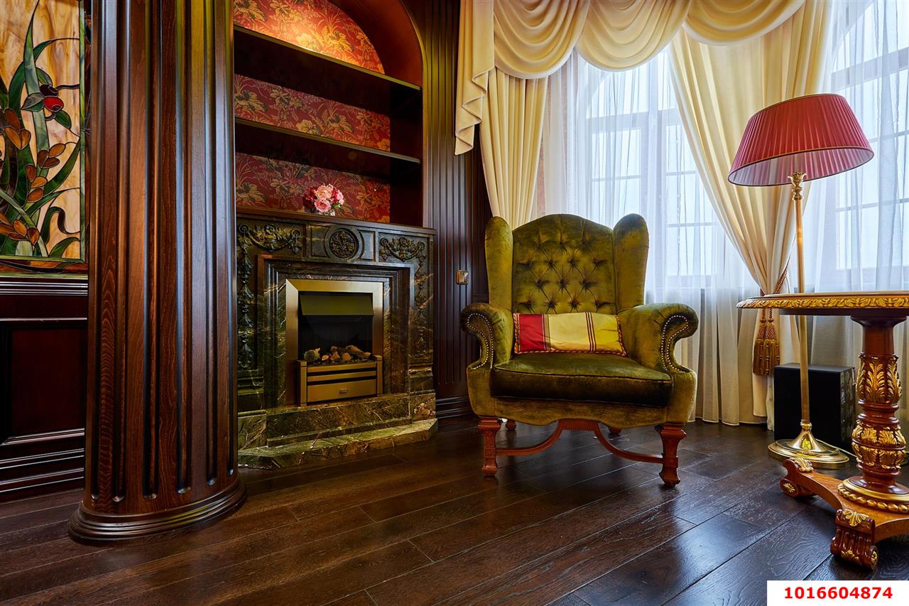 Фото №1: 4-комнатная квартира 210 м² - Краснодар, ул. Гимназическая, 30