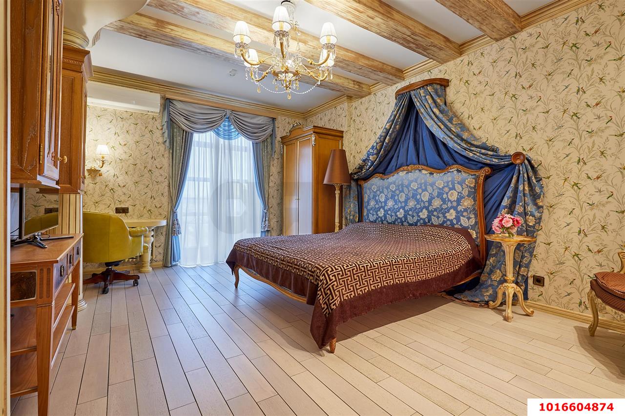 Фото №12: 4-комнатная квартира 210 м² - Краснодар, ул. Гимназическая, 30