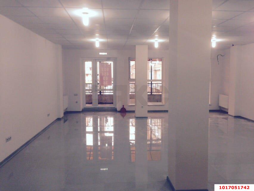 Фото №5: Торговое помещение 72 м² - Краснодар, Прикубанский внутригородской округ, ЖК Лучезарный, мкр. Музыкальный, ул. Ахтарская