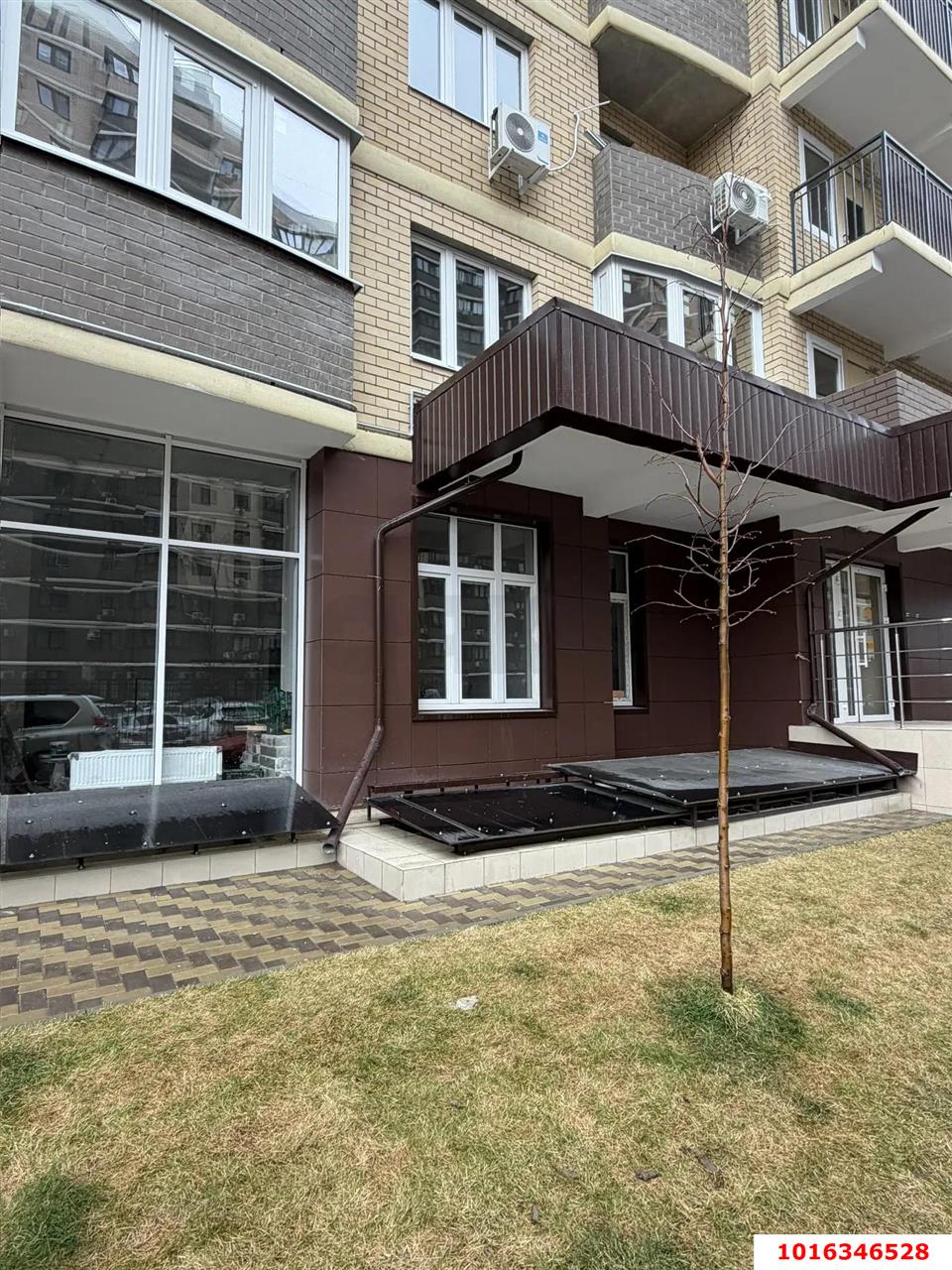 Фото №5: Торговое помещение 32 м² - Краснодар, Прикубанский внутригородской округ, имени Петра Метальникова, Завод Радиоизмерительных Приборов, мкр. жилой комплекс Лучший, ул. Петра Метальникова, 36