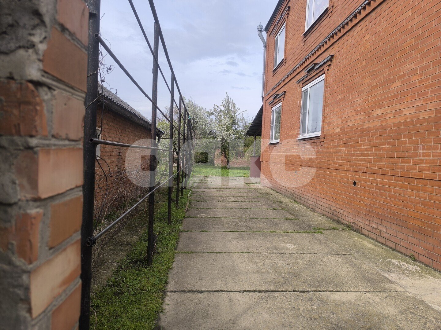 Фото №2: Дом 340 м² + 10 сот. - Успенское, ул. Делегатская, 110