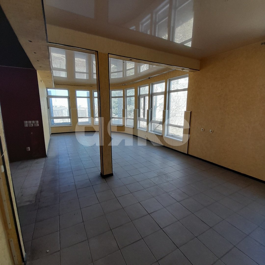 Фото №39: Коммерция 140 м² - Волжский, ул. имени Ф.Г. Логинова, 20А