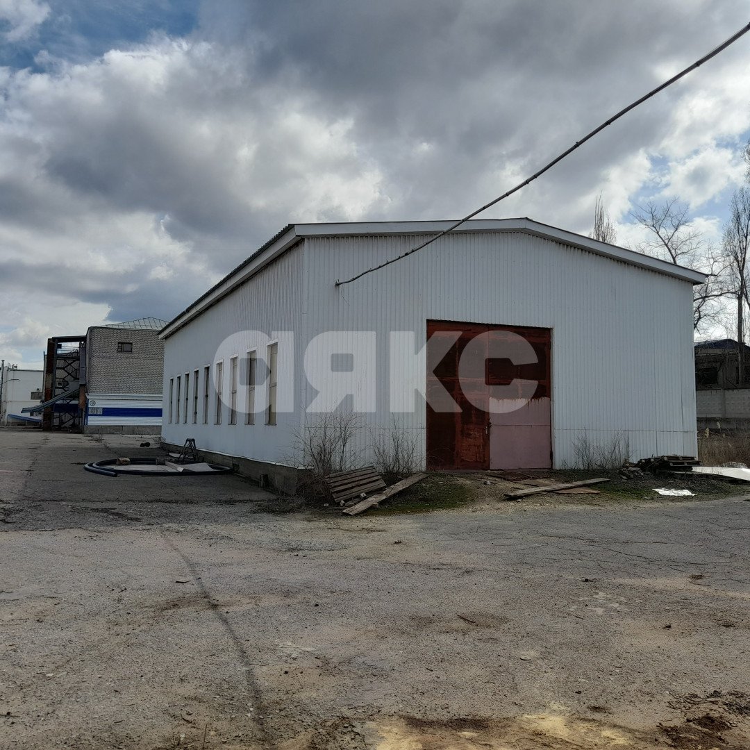 Фото №23: Коммерция <span class="whitespace-nowrap">12691 м²</span>, <span class="whitespace-nowrap">3/3 эт.</span> - Волгоград, р. Советский, ул. Качуевской, 4
