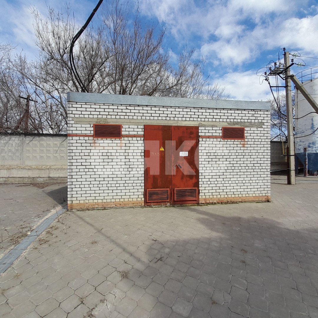 Фото №4: Коммерция <span class="whitespace-nowrap">12691 м²</span>, <span class="whitespace-nowrap">3/3 эт.</span> - Волгоград, р. Советский, ул. Качуевской, 4