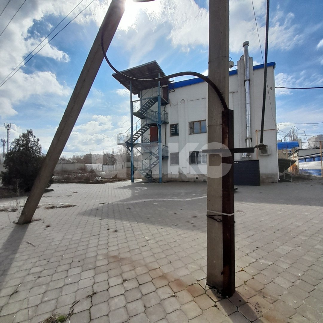 Фото №6: Коммерция <span class="whitespace-nowrap">12691 м²</span>, <span class="whitespace-nowrap">3/3 эт.</span> - Волгоград, р. Советский, ул. Качуевской, 4