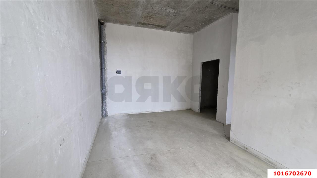 Фото №2: Торговое помещение 36 м² - Краснодар, Прикубанский внутригородской округ, мкр. жилой комплекс Дыхание, ул. Лётчика Позднякова, 2к28