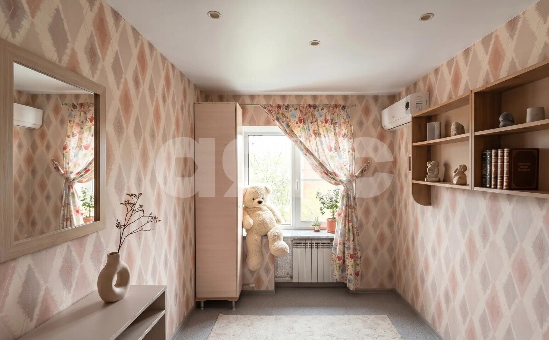 Фото №3: 3-комнатная квартира <span class="whitespace-nowrap">45 м²</span>, <span class="whitespace-nowrap">2/2 эт.</span> - Гайдук, ул. Гагарина, 7