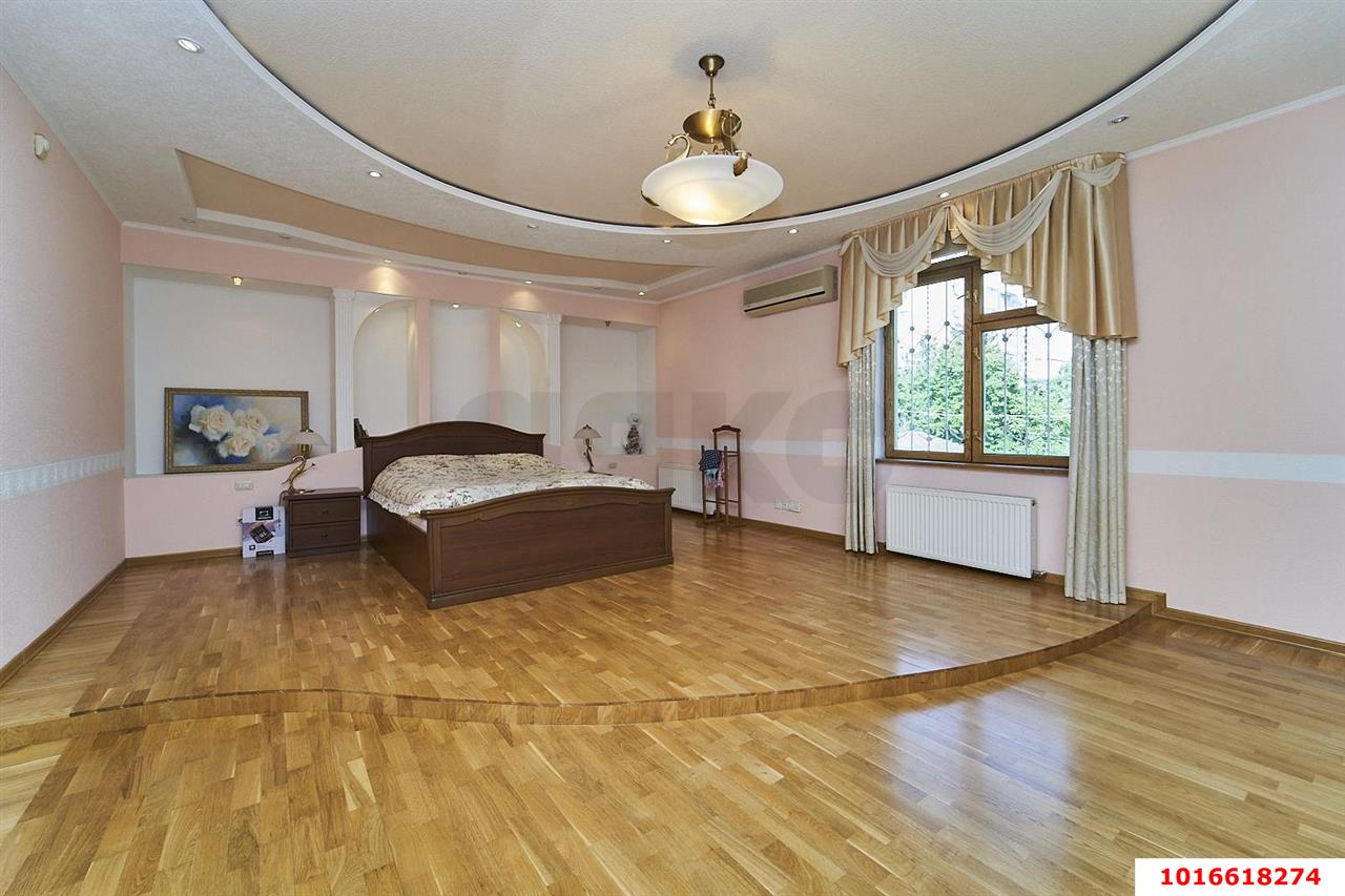 Фото №7: Дом 473 м² + 6.4 сот. - Краснодар, Западный внутригородской округ, мкр. Центральный, пр-д 2-й Гаражный, 10