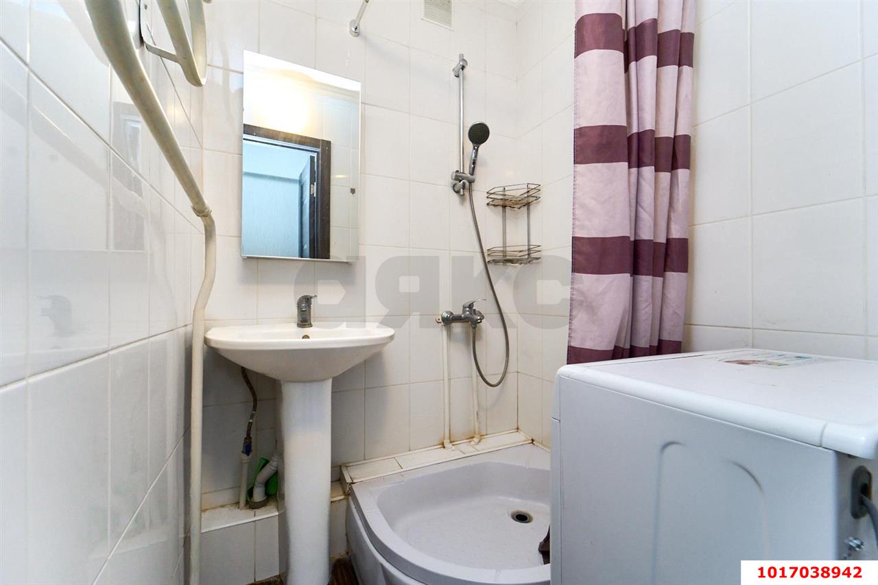 Фото №11: 2-комнатная квартира <span class="whitespace-nowrap">44 м²</span>, <span class="whitespace-nowrap">4/5 эт.</span> - Краснодар, Прикубанский внутригородской округ, мкр. Завод Измерительных Приборов, ул. Московская, 58