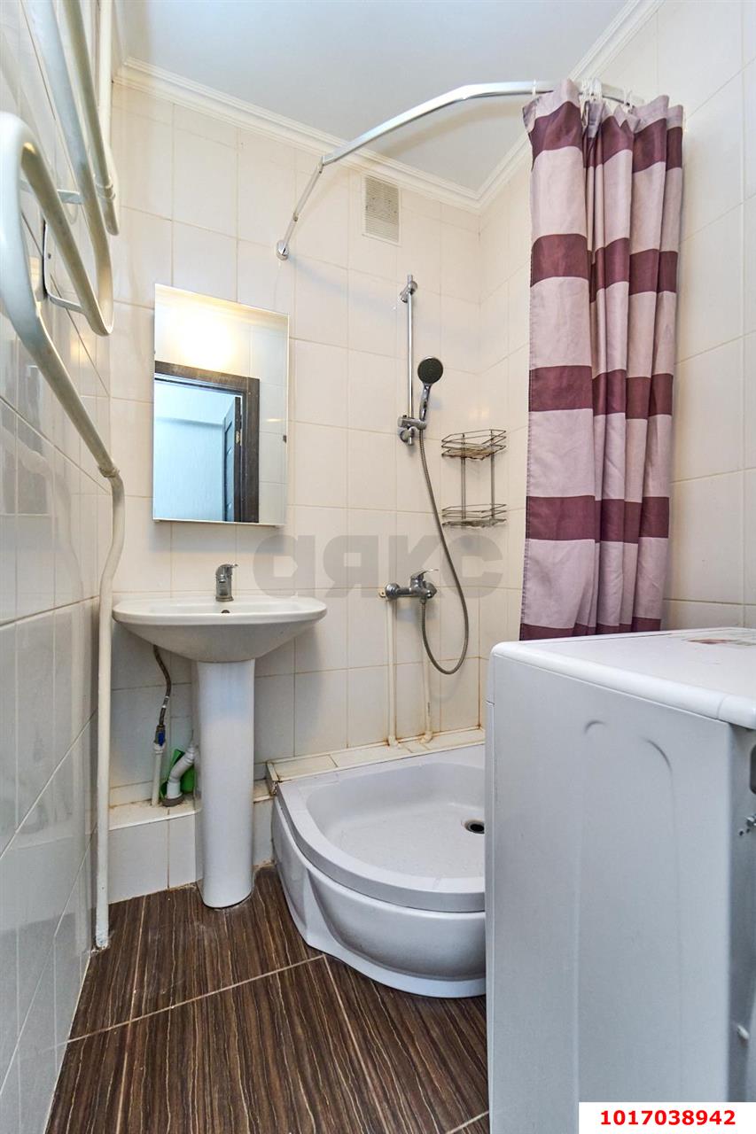Фото №10: 2-комнатная квартира <span class="whitespace-nowrap">44 м²</span>, <span class="whitespace-nowrap">4/5 эт.</span> - Краснодар, Прикубанский внутригородской округ, мкр. Завод Измерительных Приборов, ул. Московская, 58