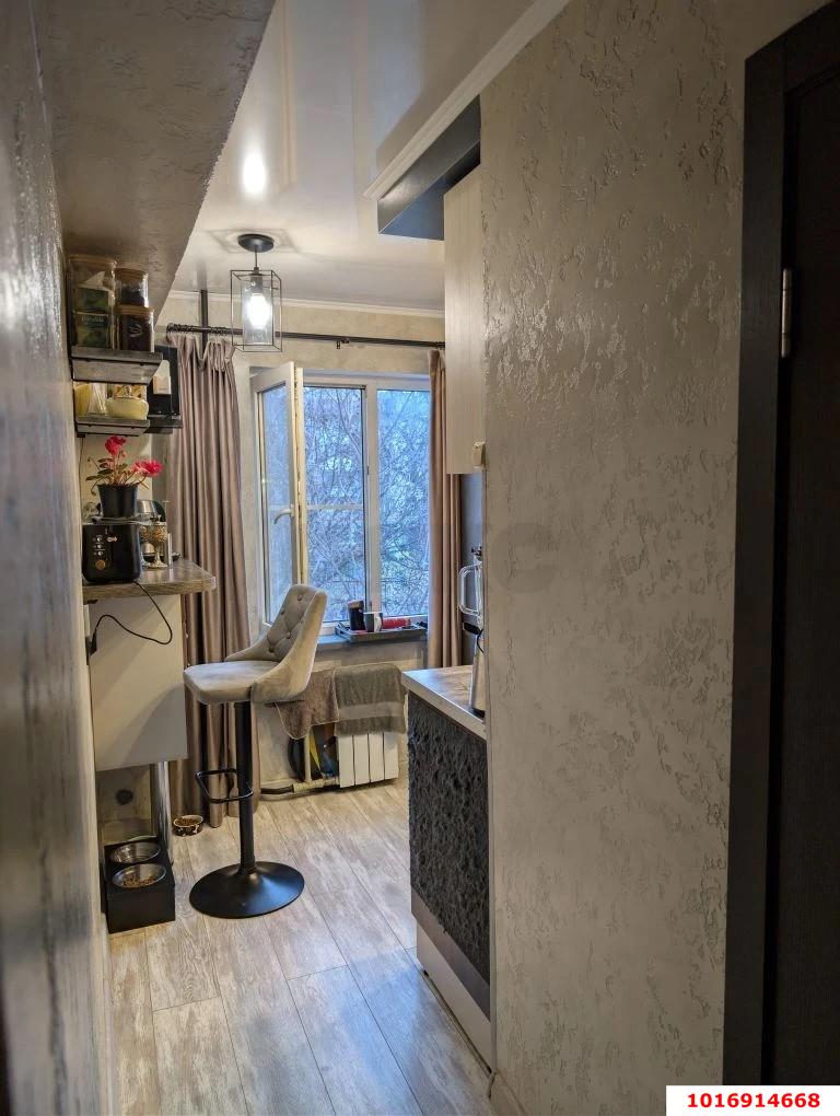 Фото №2: 4-комнатная квартира 60 м² - Краснодар, Прикубанский внутригородской округ, мкр. Фестивальный, ул. Гагарина, 79