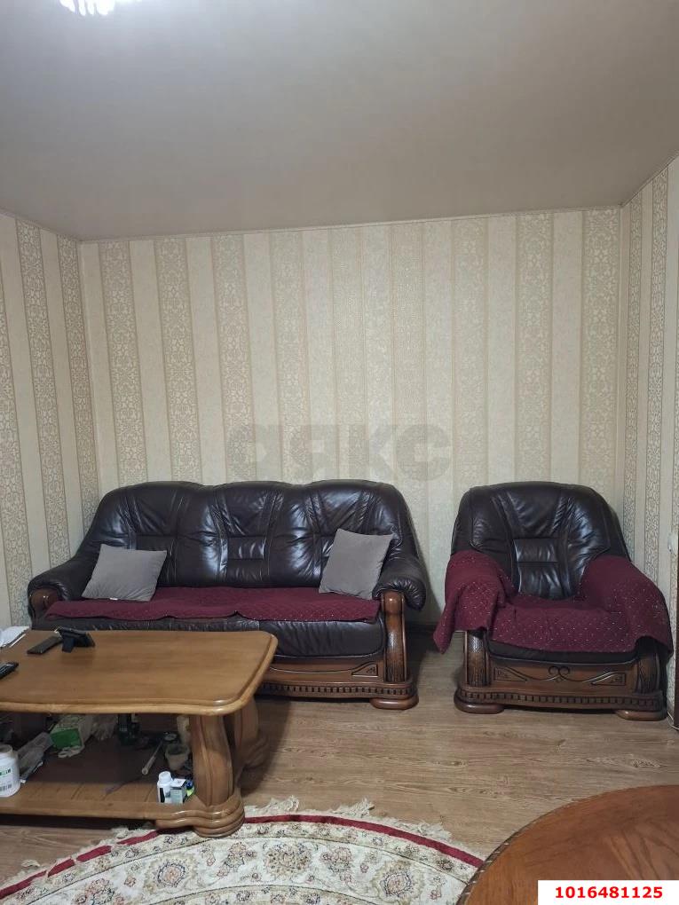 Фото №9: 4-комнатная квартира 59 м² - Краснодар, Центральный внутригородской округ, мкр. Центральный, ул. Хакурате, 7