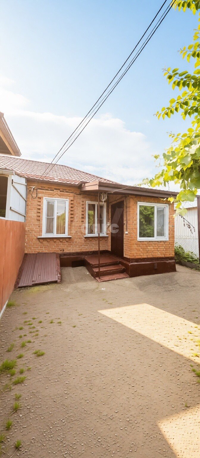 Фото №2: Дом 63 м² + 3.5 сот. - Майкоп, мкр. Центр, ул. Госпитальная, 175