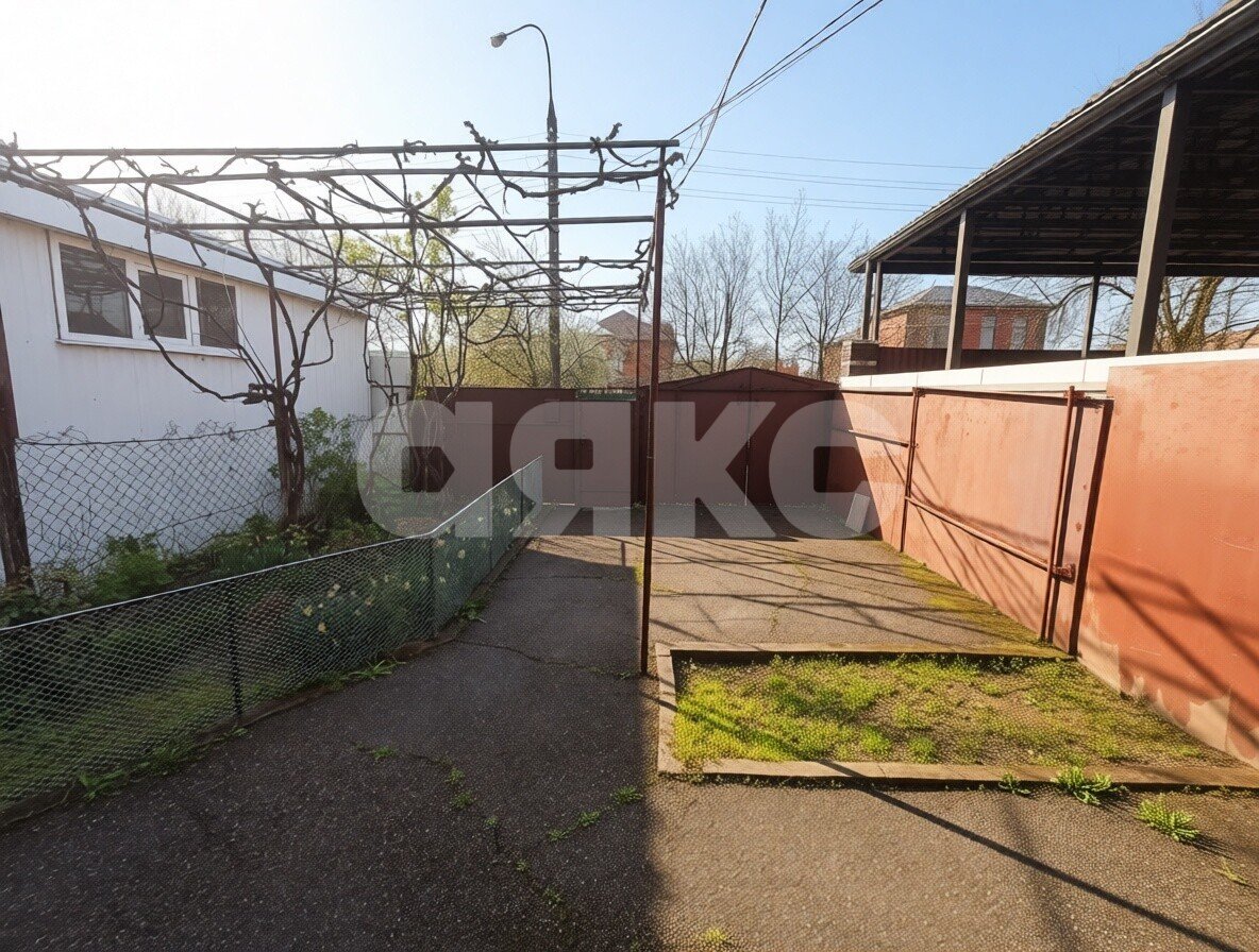 Фото №3: Дом 63 м² + 3.5 сот. - Майкоп, мкр. Центр, ул. Госпитальная, 175