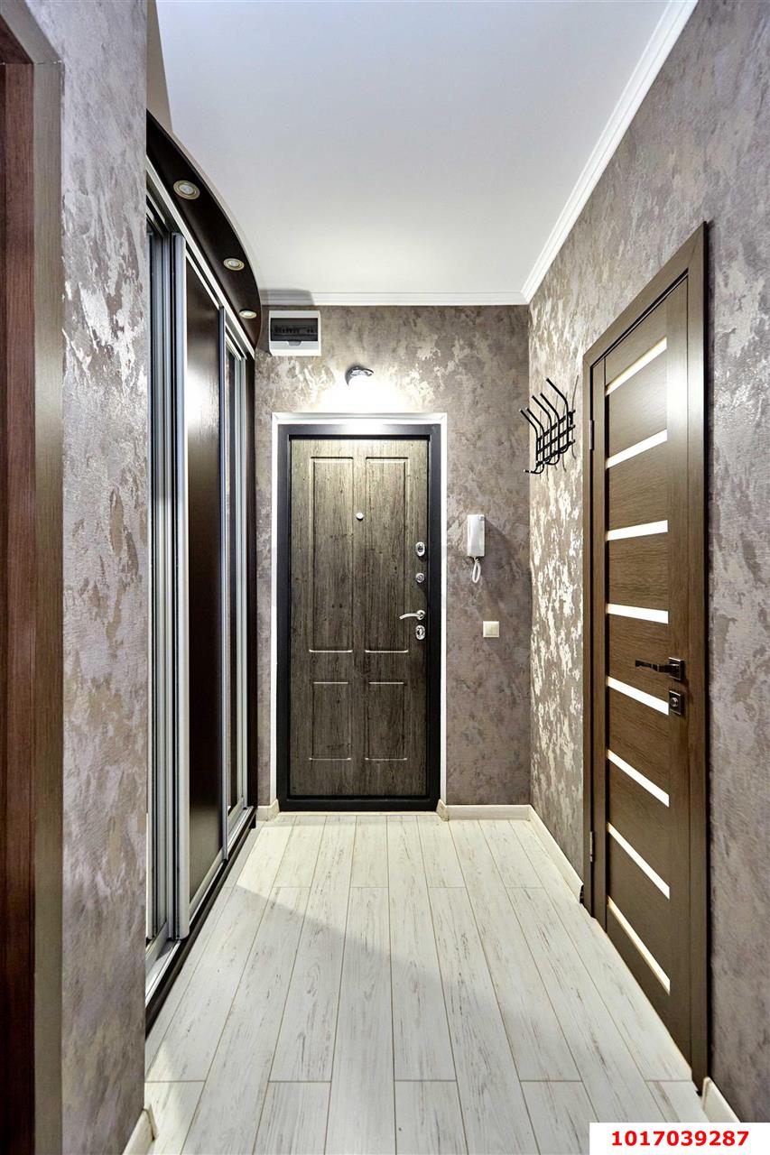 Фото №9: 1-комнатная квартира <span class="whitespace-nowrap">40 м²</span>, <span class="whitespace-nowrap">9/16 эт.</span> - Краснодар, Прикубанский внутригородской округ, мкр. Московский, ул. имени Николая Семеновича Котлярова, 30