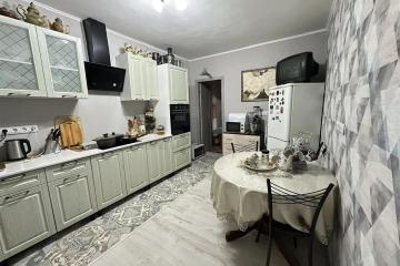 Фото №1: 1-комнатная квартира 56 м² - Российский, мкр. Прикубанский внутригородской округ, ул. Бигдая, 12