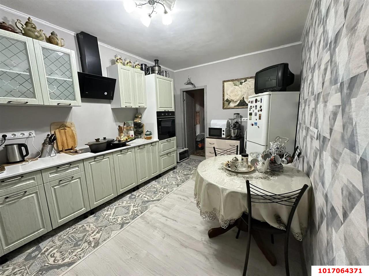 Фото №1: 1-комнатная квартира 56 м² - Российский, мкр. Прикубанский внутригородской округ, ул. Бигдая, 12