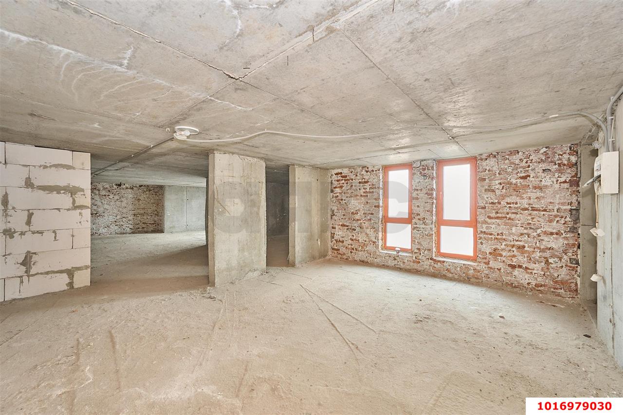 Фото №1: Пентхаус 417 м² - Краснодар, Прикубанский внутригородской округ, Солнечный, мкр. Фестивальный, ул. Яна Полуяна, 51/1