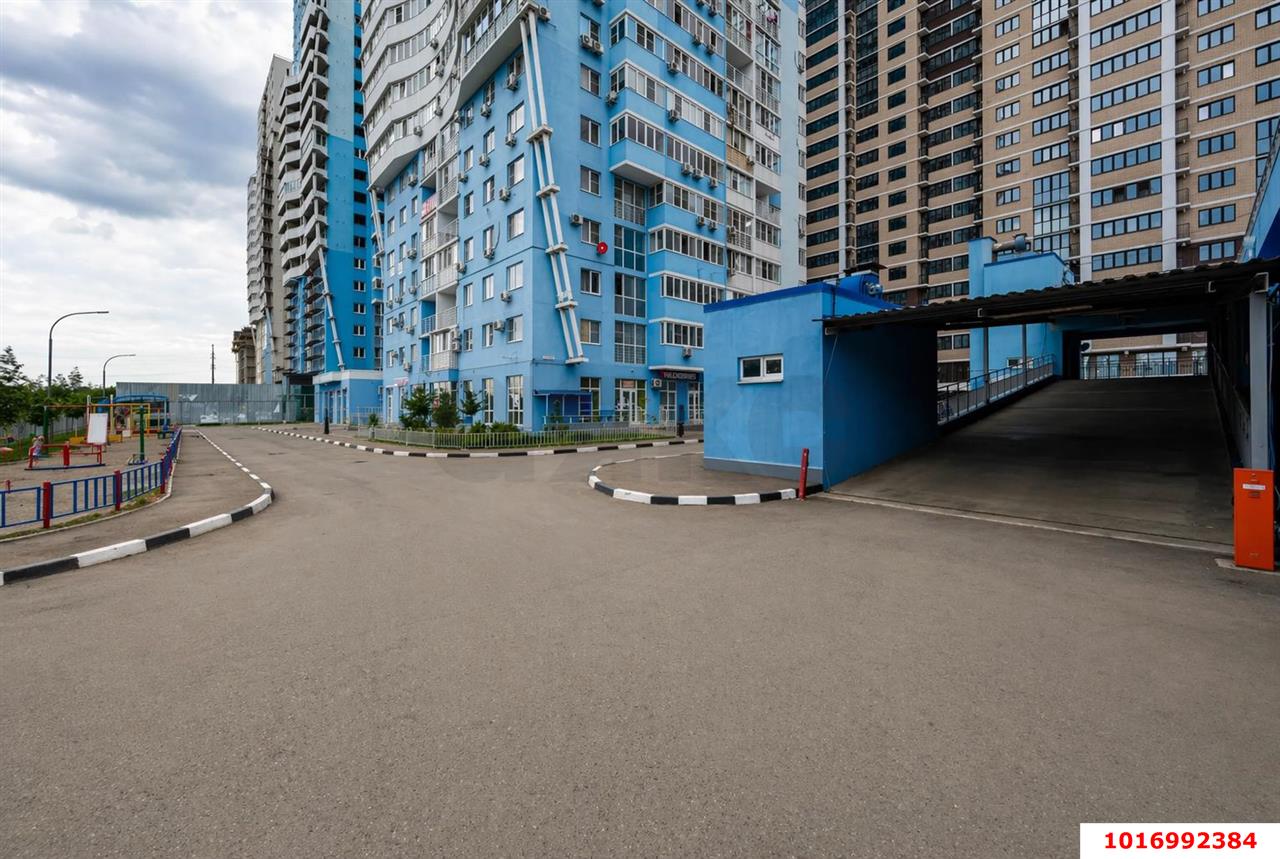 Фото №1: 1-комнатная квартира 37 м² - Краснодар, жилой комплекс Парусная Регата, Карасунский внутригородской округ, мкр. Гидростроителей, ул. Автолюбителей, 1Дк2