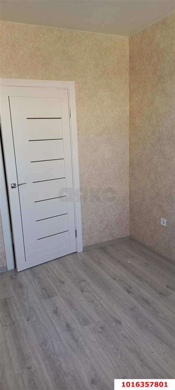 Фото №7: 2-комнатная квартира 40 м² - Краснодар, Светлоград, Славянский, мкр. Прикубанский внутригородской округ, ул. Красных Партизан, 1/4к16