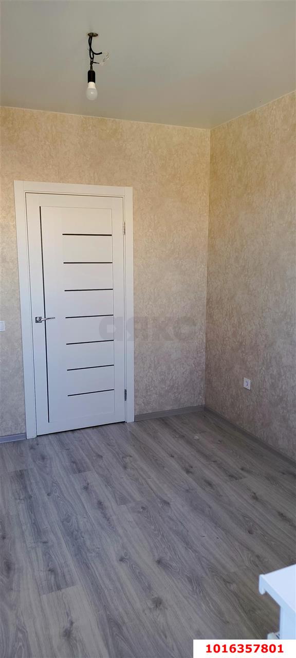 Фото №12: 2-комнатная квартира 40 м² - Краснодар, Светлоград, Славянский, мкр. Прикубанский внутригородской округ, ул. Красных Партизан, 1/4к16