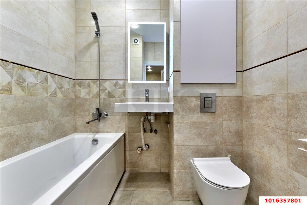 Фото №8: 2-комнатная квартира <span class="whitespace-nowrap">40 м²</span>, <span class="whitespace-nowrap">11/19 эт.</span> - Краснодар, Прикубанский внутригородской округ, Славянский, мкр. Светлоград, ул. Красных Партизан, 1/4к16