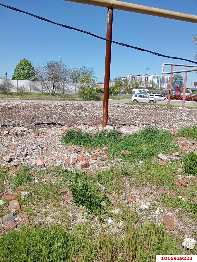 Фото №4: Земельный участок под ИЖС - Краснодар, Прикубанский внутригородской округ, Завод Радиоизмерительных Приборов, п. Калинино, ул. Есаульская, 2