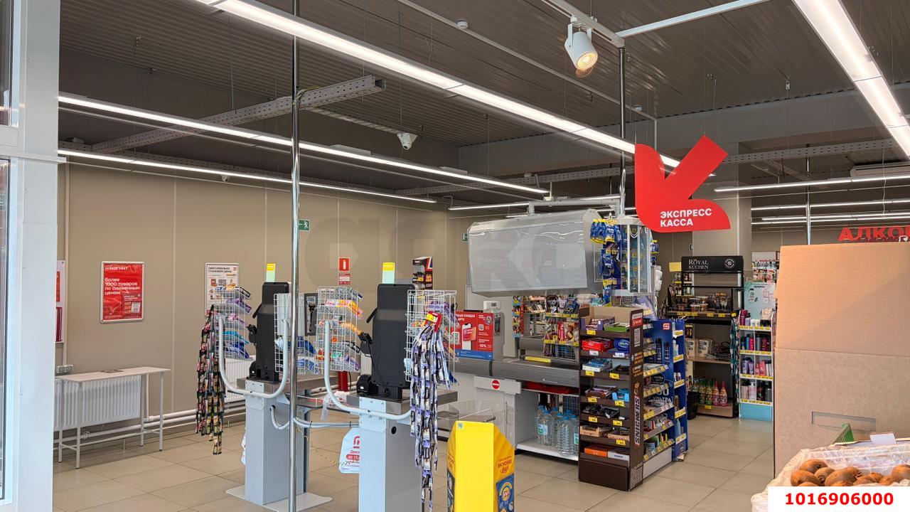 Фото №18: Торговое помещение 1141 м² - Новоминская