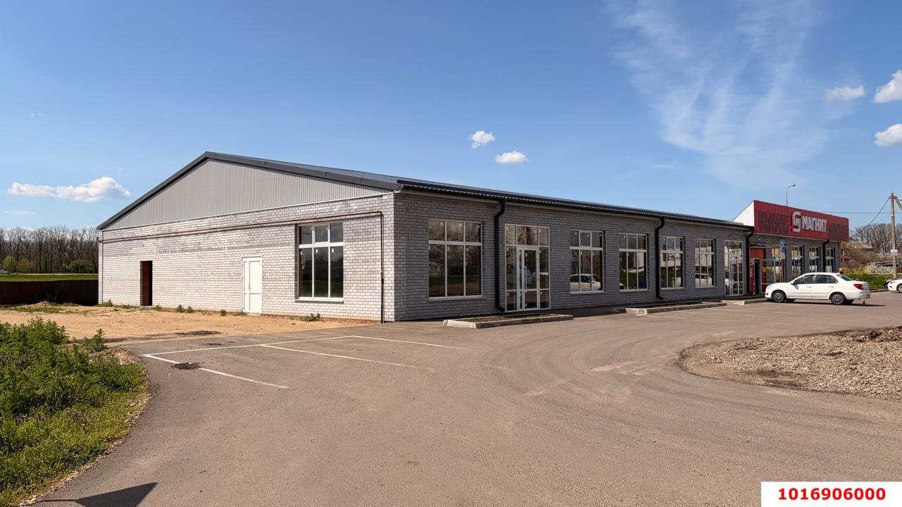 Фото №3: Торговое помещение 1141 м² - Новоминская