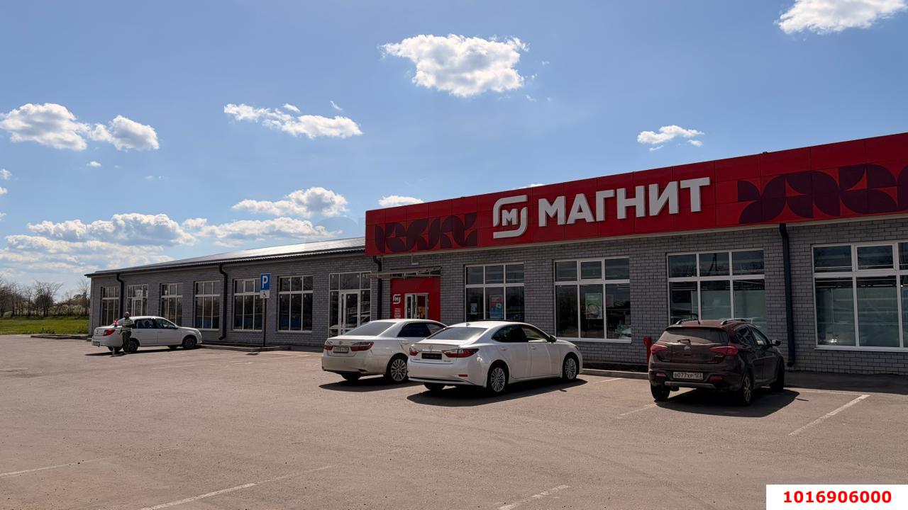 Фото №1: Торговое помещение 1141 м² - Новоминская