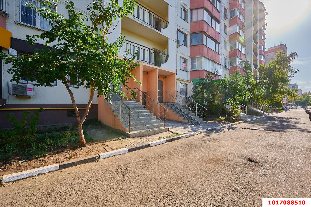 Фото №5: 3-комнатная квартира 80 м² - Краснодар, Западный внутригородской округ, мкр. Юбилейный, пр-кт Чекистов, 28