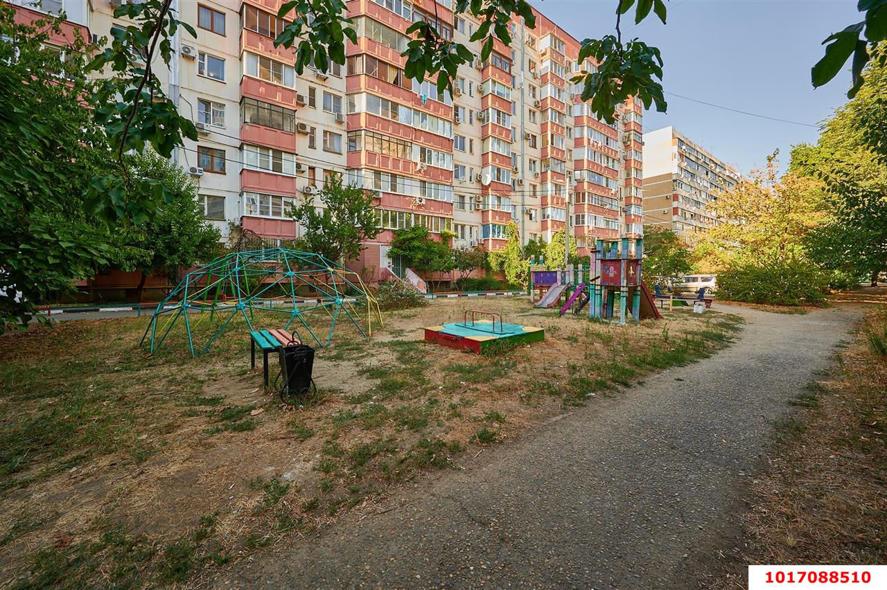 Фото №4: 3-комнатная квартира 80 м² - Краснодар, Западный внутригородской округ, мкр. Юбилейный, пр-кт Чекистов, 28