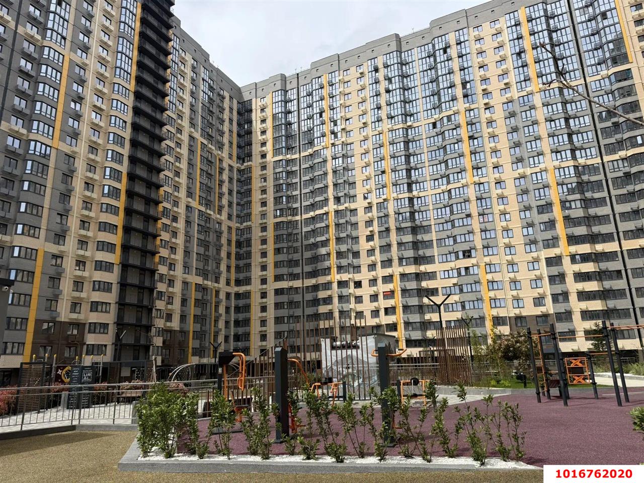 Фото №1: 3-комнатная квартира 83 м² - Краснодар, ЖК Урал, Карасунский внутригородской округ, Камвольно-суконный Комбинат, мкр. жилой комплекс Ural, ул. Уральская, 87/7