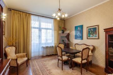 Фото №1: 3-комнатная квартира <span class="whitespace-nowrap">70 м²</span>, <span class="whitespace-nowrap">3/10 эт.</span> - Москва, мкр. жилищно-строительный кооператив Советский Писатель, ул. Красноармейская, 21