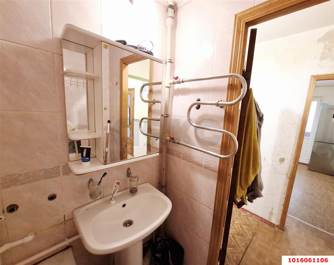 Фото №12: 2-комнатная квартира <span class="whitespace-nowrap">80 м²</span>, <span class="whitespace-nowrap">2/10 эт.</span> - Краснодар, Западный внутригородской округ, мкр. Юбилейный, пр-кт Чекистов, 28
