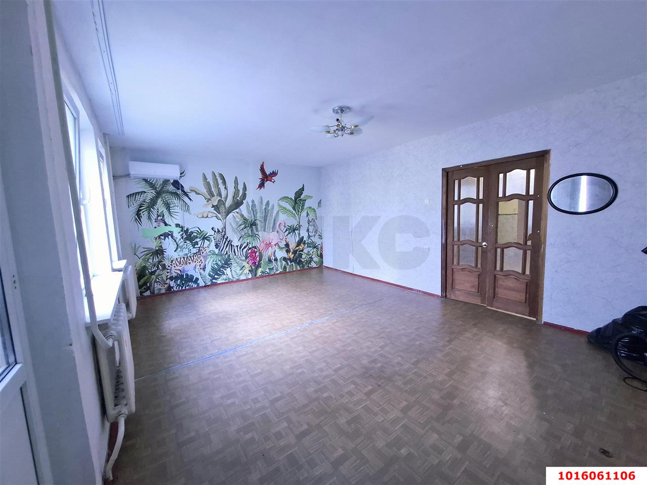 Фото №4: 2-комнатная квартира <span class="whitespace-nowrap">80 м²</span>, <span class="whitespace-nowrap">2/10 эт.</span> - Краснодар, Западный внутригородской округ, мкр. Юбилейный, пр-кт Чекистов, 28