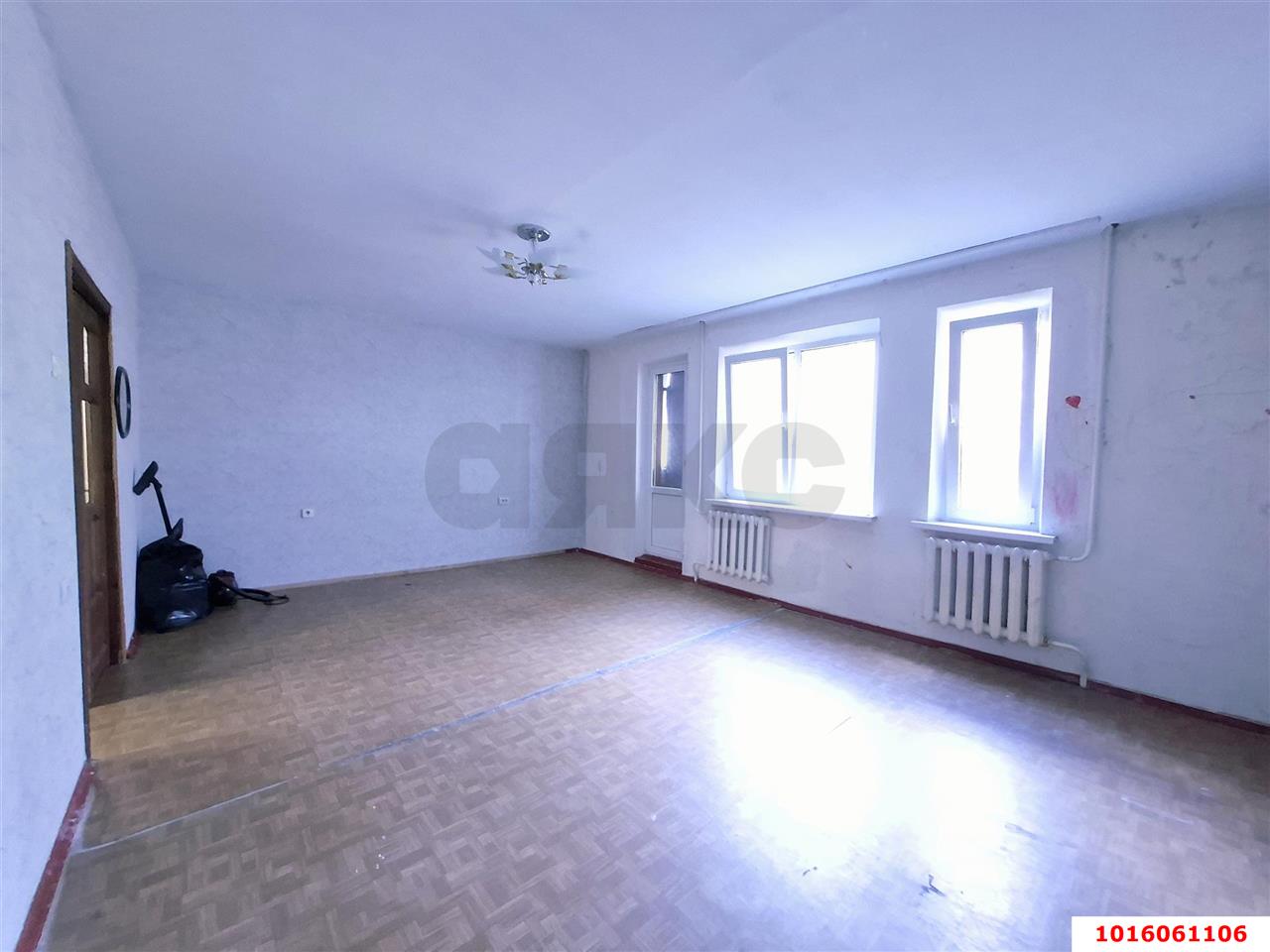 Фото №5: 2-комнатная квартира <span class="whitespace-nowrap">80 м²</span>, <span class="whitespace-nowrap">2/10 эт.</span> - Краснодар, Западный внутригородской округ, мкр. Юбилейный, пр-кт Чекистов, 28