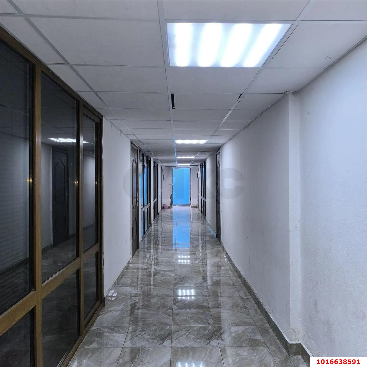 Фото №5: Торговое помещение 50 м² - Краснодар, Прикубанский внутригородской округ, имени Петра Метальникова, Завод Радиоизмерительных Приборов, мкр. жилой комплекс Три Кита, ул. Московская, 131к3