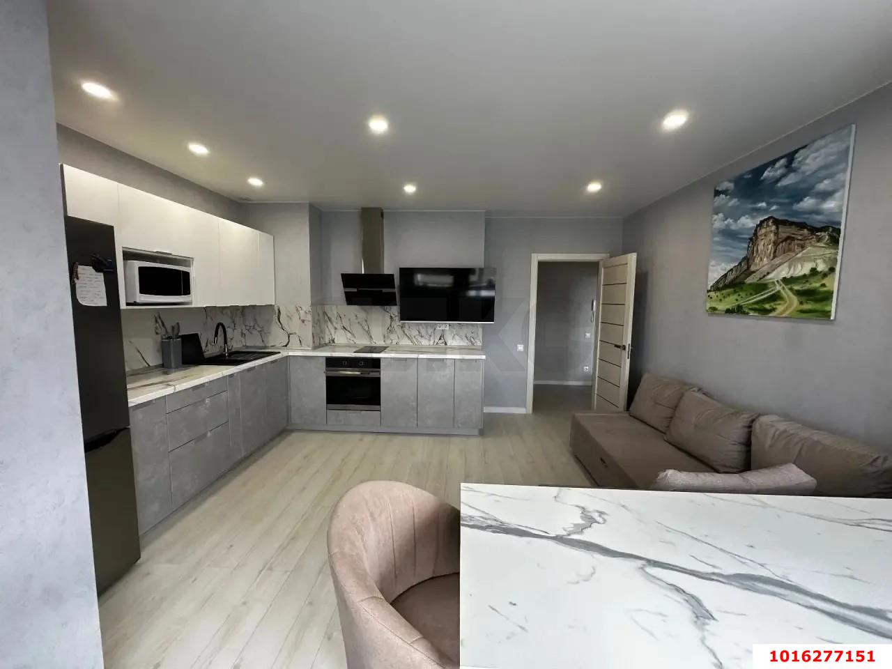 Фото №1: 1-комнатная квартира 39 м² - Новая Адыгея, мкр. жилой комплекс Новый, ул. Бжегокайская, 21/1к2