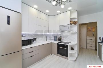 Фото №1: 2-комнатная квартира 52 м² - Краснодар, мкр. ЖК Времена Года 3, ул. Цезаря Куникова, 24к3