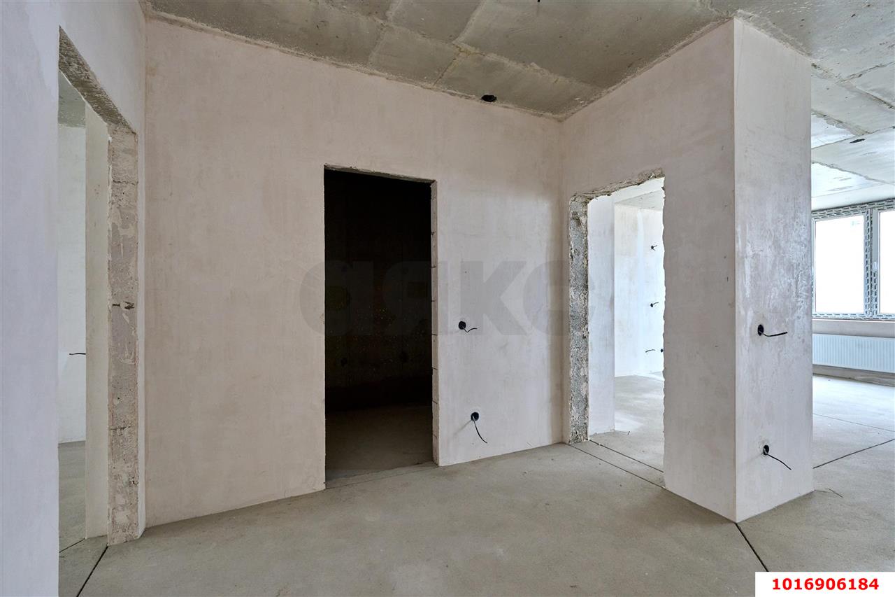 Фото №13: 2-комнатная квартира <span class="whitespace-nowrap">70 м²</span>, <span class="whitespace-nowrap">6/18 эт.</span> - Краснодар, Центральный внутригородской округ, мкр. Черёмушки, ул. Обрывная, 132/1к7
