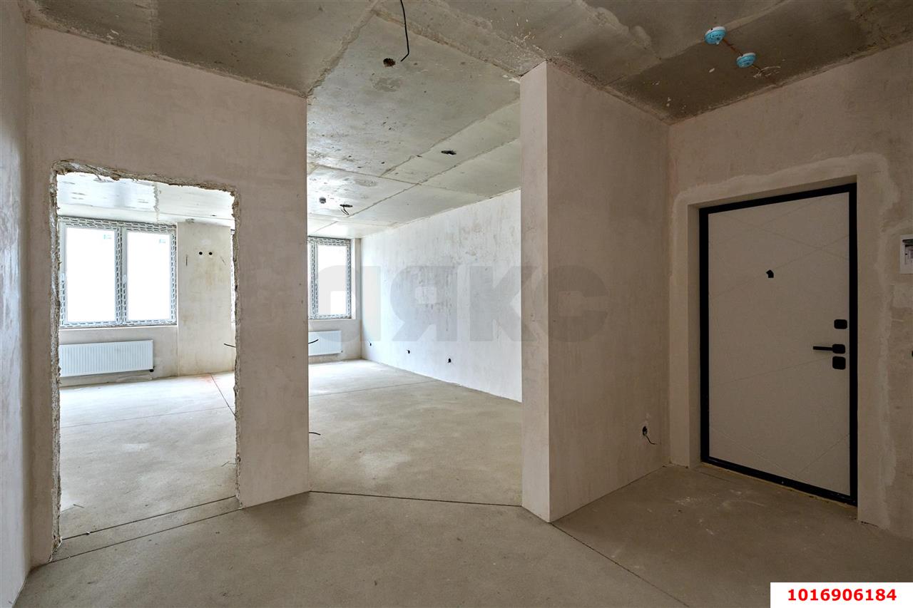 Фото №12: 2-комнатная квартира <span class="whitespace-nowrap">70 м²</span>, <span class="whitespace-nowrap">6/18 эт.</span> - Краснодар, Центральный внутригородской округ, мкр. Черёмушки, ул. Обрывная, 132/1к7