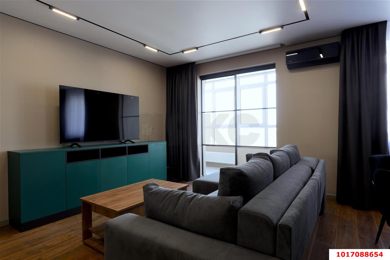 Фото №1: 3-комнатная квартира 92 м² - Краснодар, Карасунский внутригородской округ, Хлопчато-бумажный Комбинат, мкр. жилой комплекс Элегант, ул. Старокубанская, 137/1