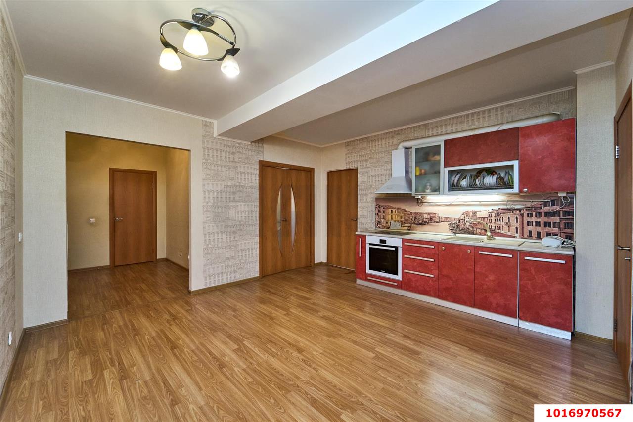 Фото №8: 3-комнатная квартира 136 м² - Краснодар, мкр. Западный внутригородской округ, ул. Офицерская, 36
