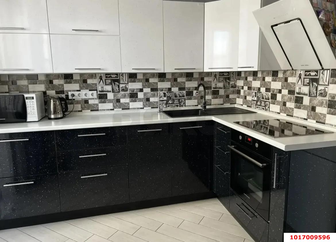 Фото №1: 3-комнатная квартира 90 м² - Краснодар, Прикубанский внутригородской округ, имени Петра Метальникова, мкр. ЖК Любимый Дом, ул. Московская, 133к4